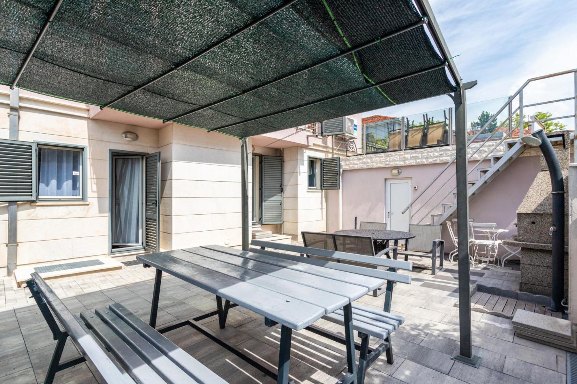 Villa Violeta With The Sea View, 3 Min Walk To The Beach Split Exteriör bild