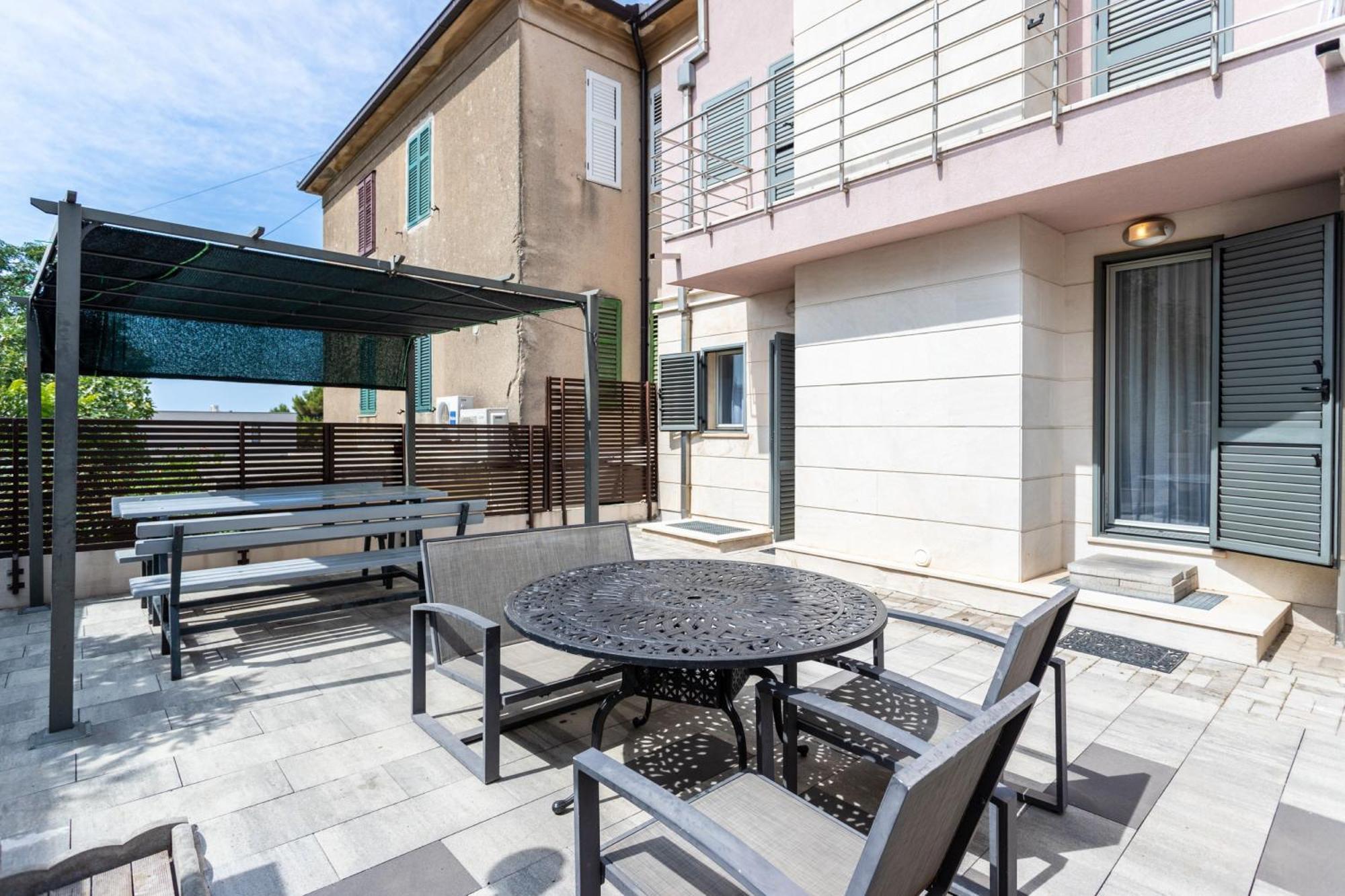 Villa Violeta With The Sea View, 3 Min Walk To The Beach Split Exteriör bild