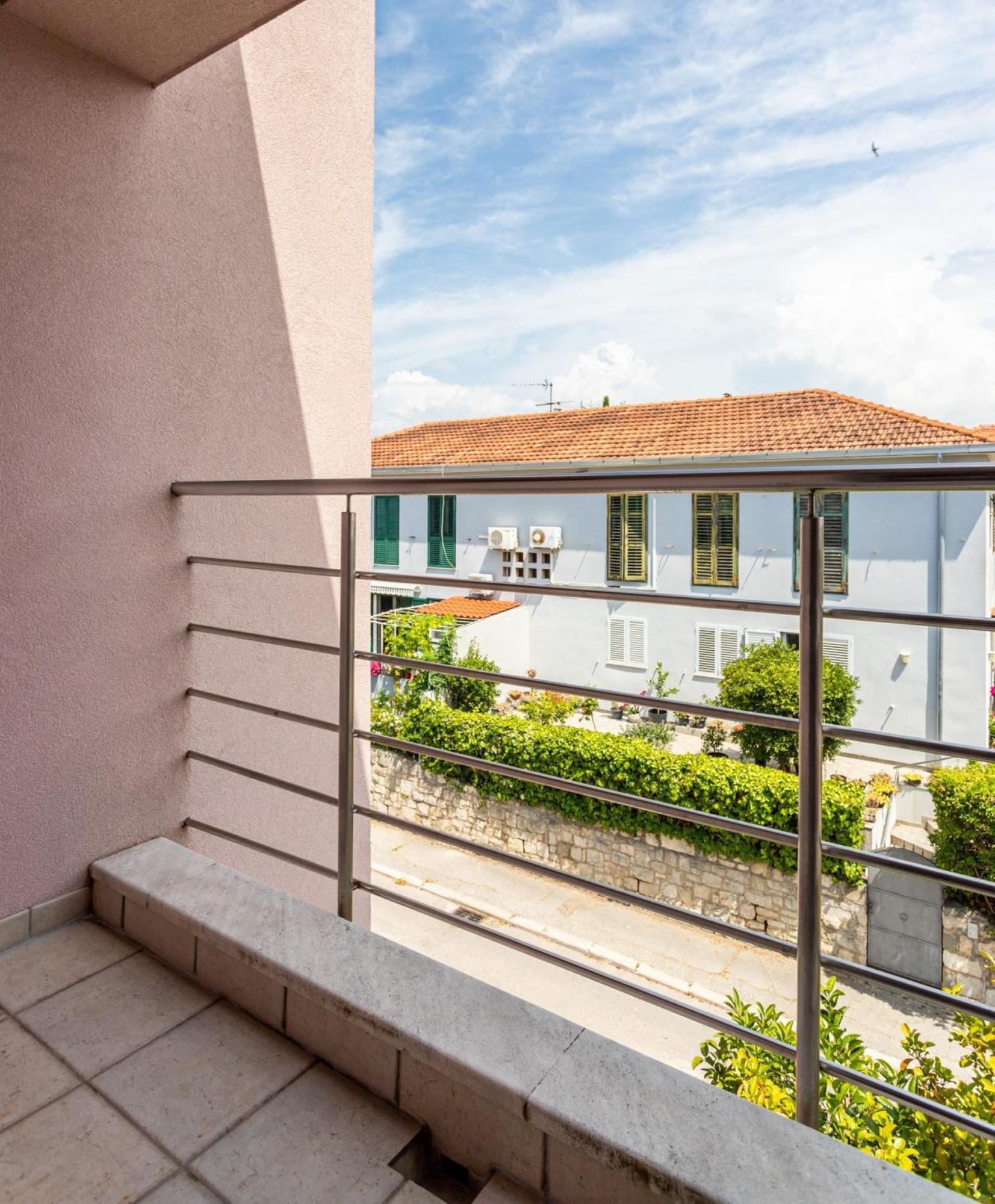 Villa Violeta With The Sea View, 3 Min Walk To The Beach Split Exteriör bild